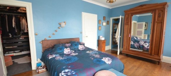 Casa de 4 dormitorios en Chateau-Thierry, France No. 363618 8