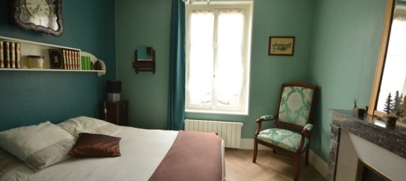 Casa de 4 dormitorios en Chateau-Thierry, France No. 363618 10