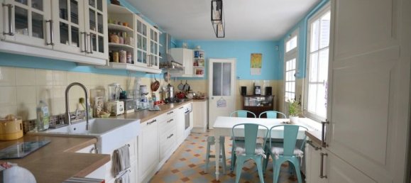 Casa de 4 dormitorios en Chateau-Thierry, France No. 363618 6