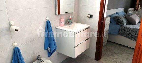2 bedrooms Apartment in Bari, Italy No. 33861 6