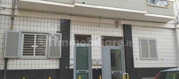 2 bedrooms Apartment in Bari, Italy No. 33861 23