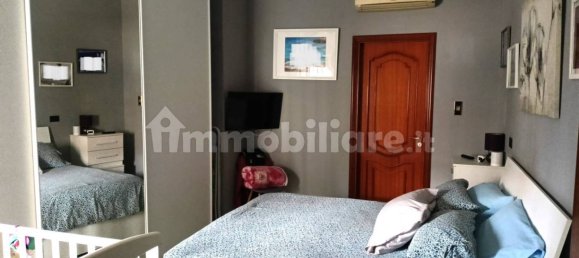 2 bedrooms Apartment in Bari, Italy No. 33861 9