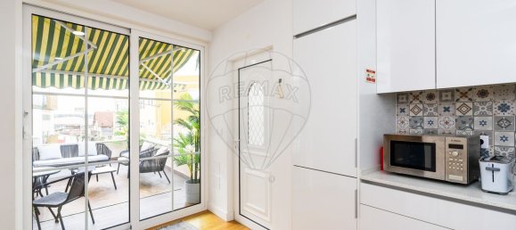 9 bedrooms Building in Marinha Grande, Portugal No. 68453 6