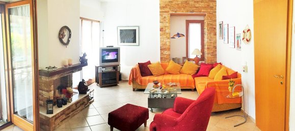 3 Schlafzimmer Property in Chalkidiki, Greece, Nr. 6160 9