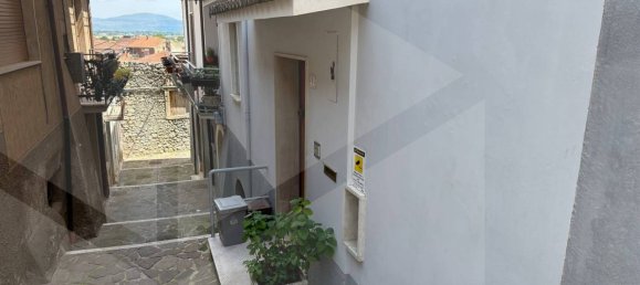 3 rooms Apartment in Luco dei Marsi, Italy No. 28353 15
