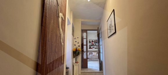3 rooms Apartment in Luco dei Marsi, Italy No. 28353 8