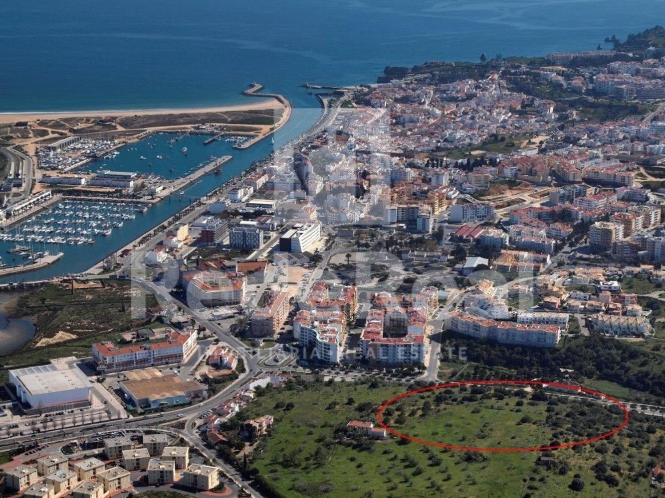 1613m² Land in Lagos, Portugal No. 154978