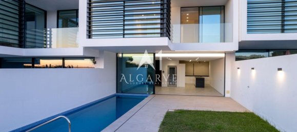 3 bedrooms Townhouse in Almancil, Portugal No. 137379 9