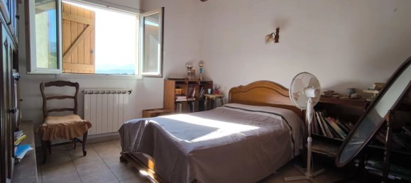 Casa de 10 habitaciónes en Peri, France No. 212763 6