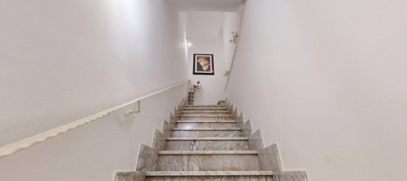 4 rooms Apartment in Naples, Italy No. 1769 25