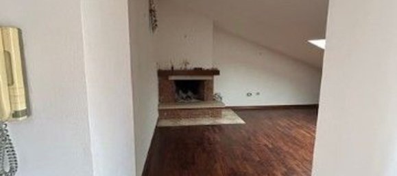 3 bedrooms Apartment in Terni, Italy No. 316879 6