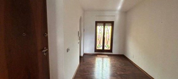 3 bedrooms Apartment in Terni, Italy No. 316879 3