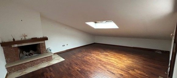 3 bedrooms Apartment in Terni, Italy No. 316879 8