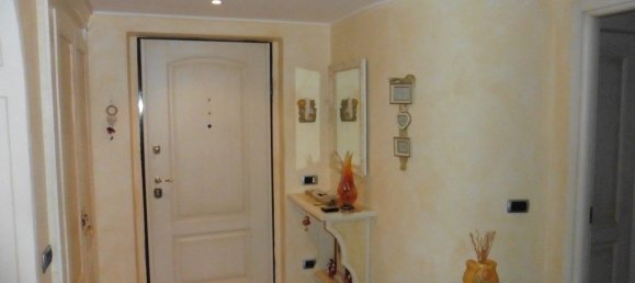 4 Schlafzimmer Wohnung in Pontremoli, Italy, Nr. 73462 9