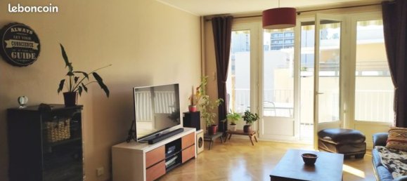 3 bedrooms Apartment in Saint-Etienne, France No. 307503 8