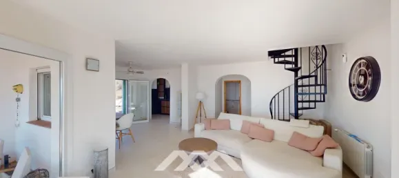 3 bedrooms Villa in Arenas, Spain No. 131049 18