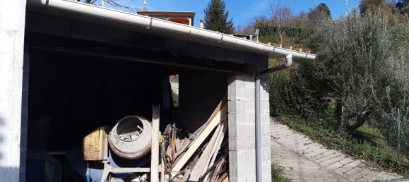 5 rooms House in Vernio, Italy No. 158756 2