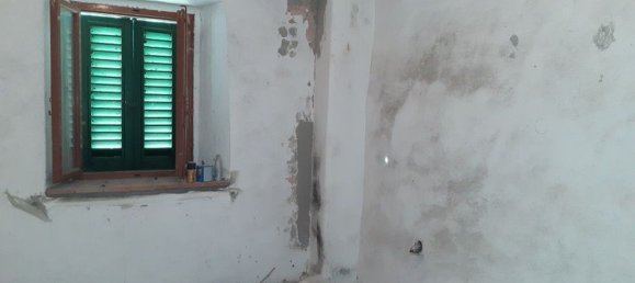 5 rooms House in Vernio, Italy No. 158756 12