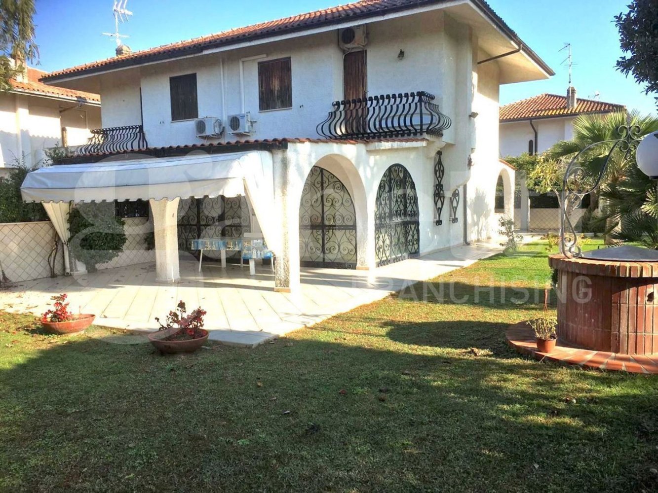 Villa de 5 divisões em Terracina, Italy N.º 226051