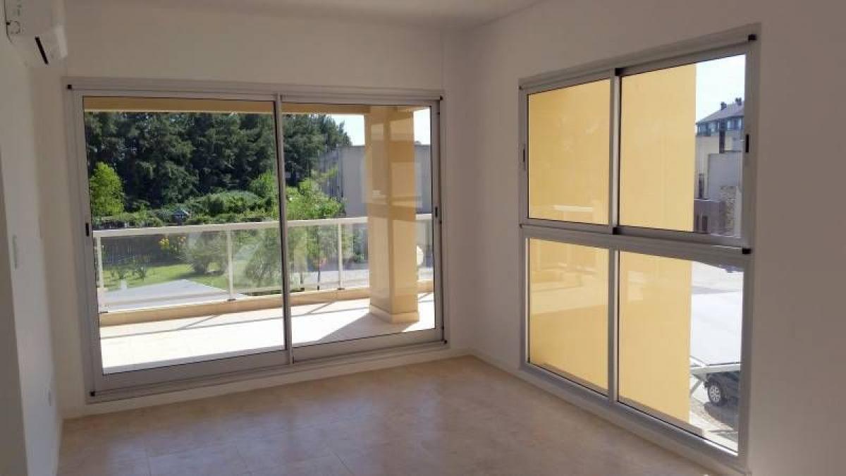 Studio in Tigre, Argentina, Nr. 63451