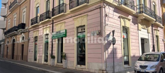 1 room Commercial property in Brindisi, Italy No. 343066 2