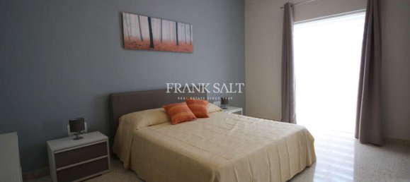 4 bedrooms House in Pembroke, Malta No. 4197 8