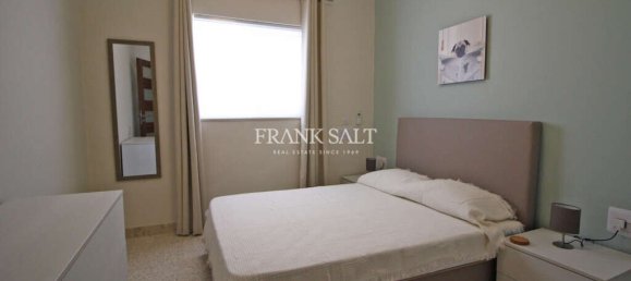 4 bedrooms House in Pembroke, Malta No. 4197 3