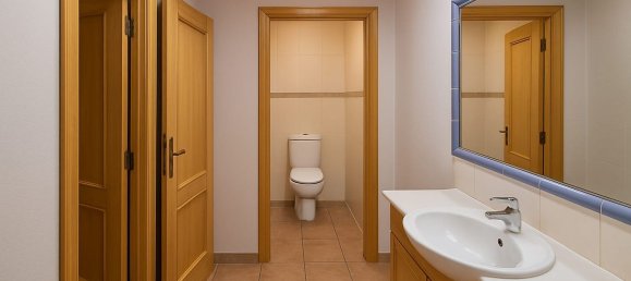 عقار تجاري في Alicante, Spain 66متر مربع رقم 150357 4