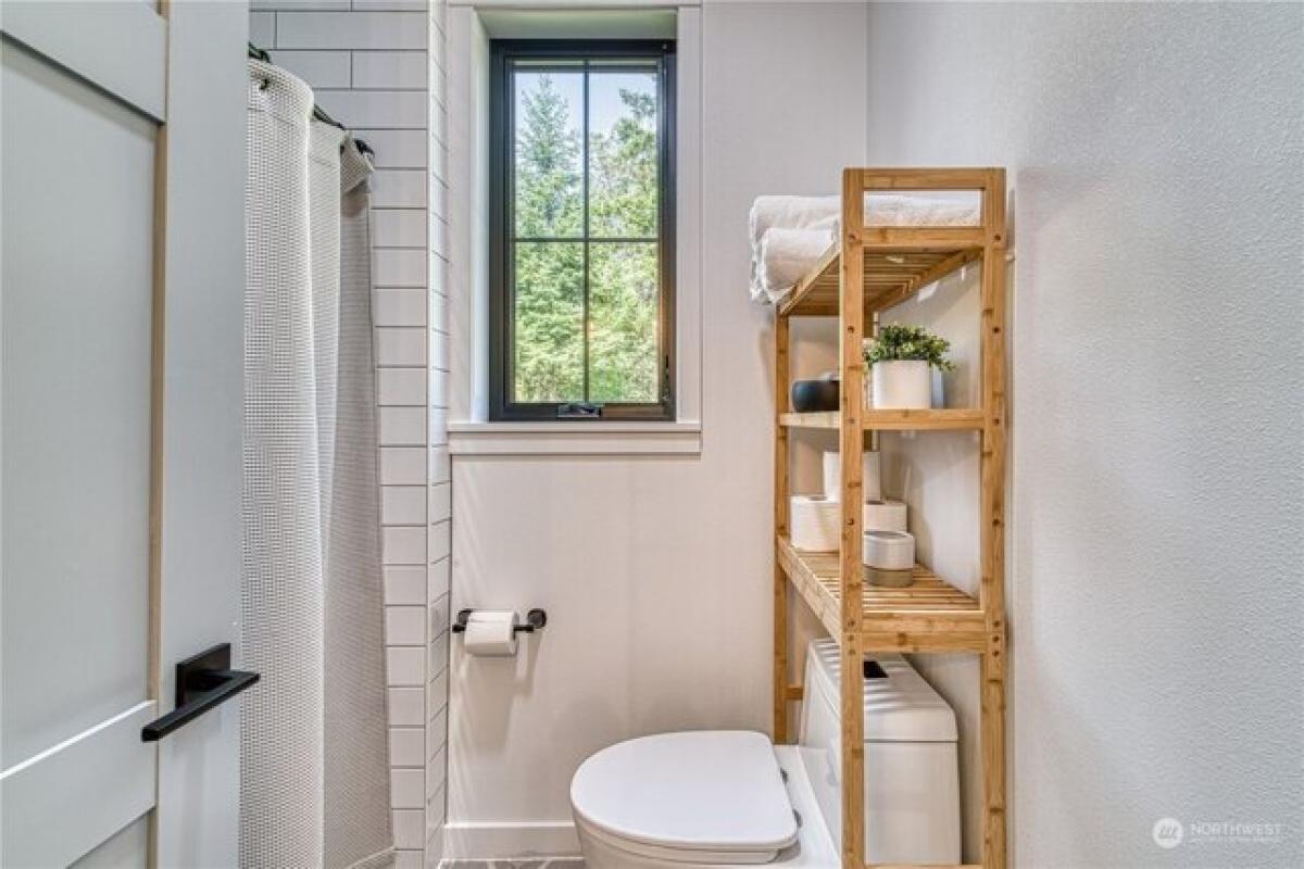 Дом с 3 спальнями в Порт-Орчард, США № 406218