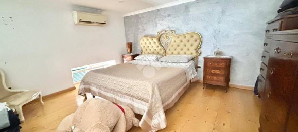 2 bedrooms Apartment in Naples, Italy No. 52376 17