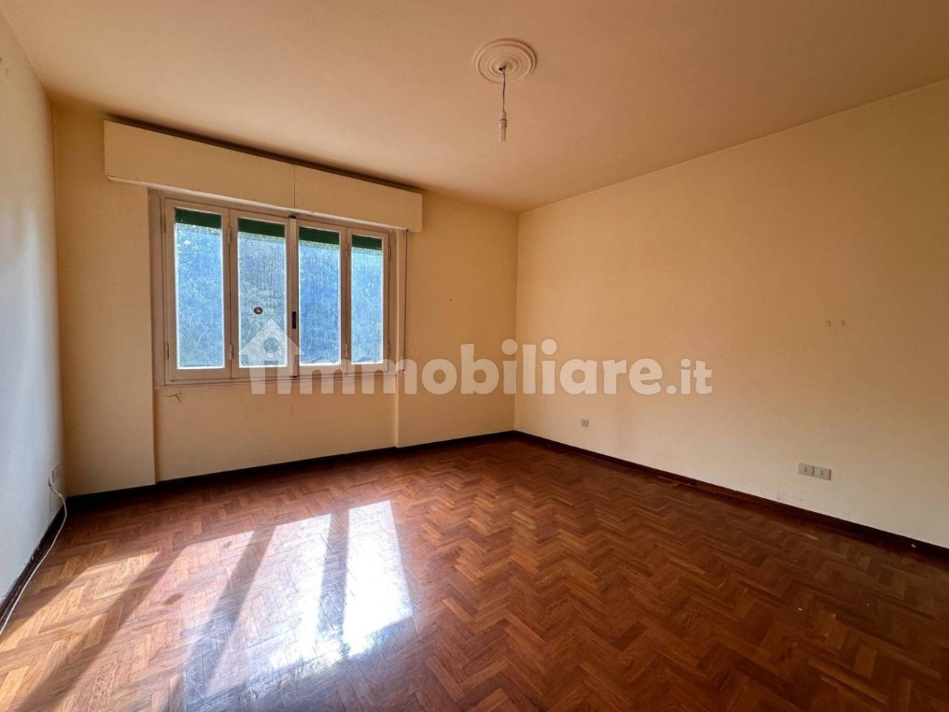 Apartamento de 2 dormitorios en Florence, Italy No. 187994