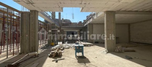 Коммерческая недвижимость с 1 комнатой в Лечче, Италия № 95339 30