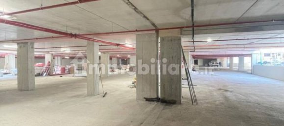 Коммерческая недвижимость с 1 комнатой в Лечче, Италия № 95339 26