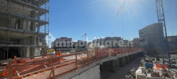 Коммерческая недвижимость с 1 комнатой в Лечче, Италия № 95339 2