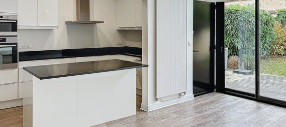 5 bedrooms House in Reims, France No. 155989 29