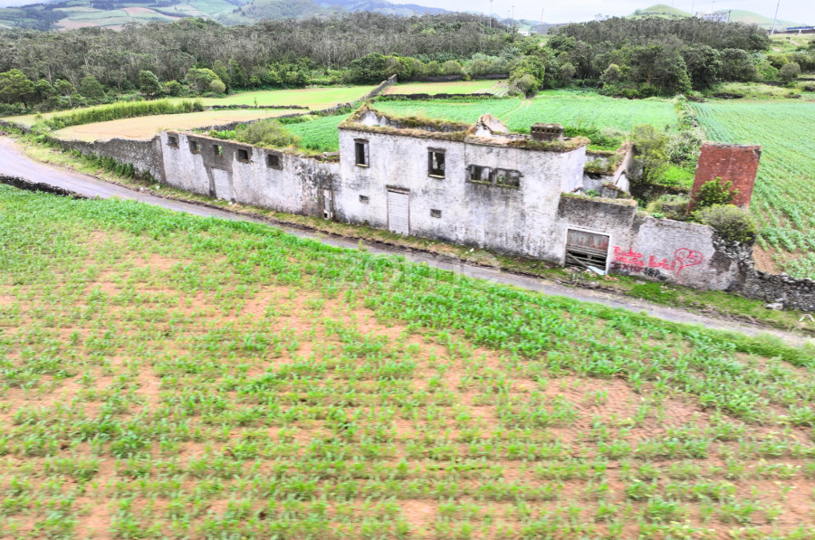  قطعة أرض في Ribeira Grande, Portugal 329متر مربع رقم 314639