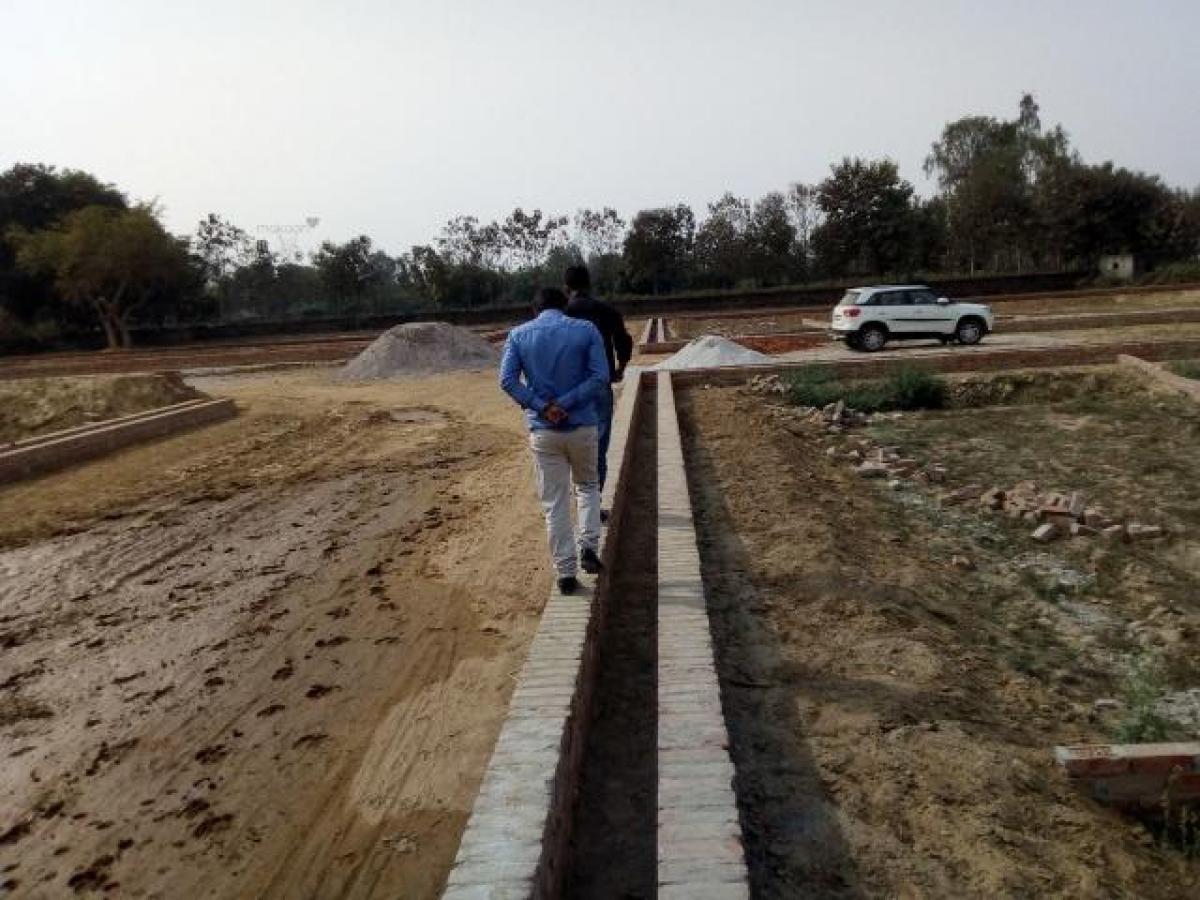  Land in Lucknow, India No. 30342