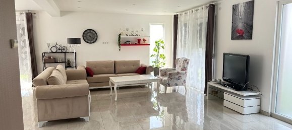 3 bedrooms House in Sundhoffen, France No. 253568 2