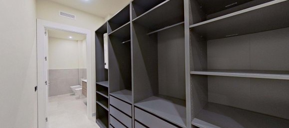 Коммерческая недвижимость с 2 спальнями в Малага, Испания № 180652 25