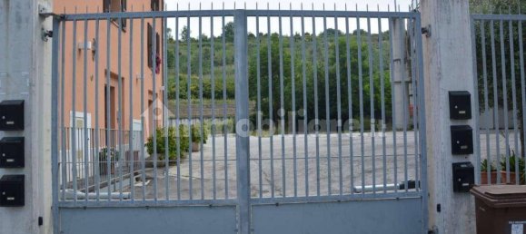 83m² Office in Ancona, Italy No. 77353 8