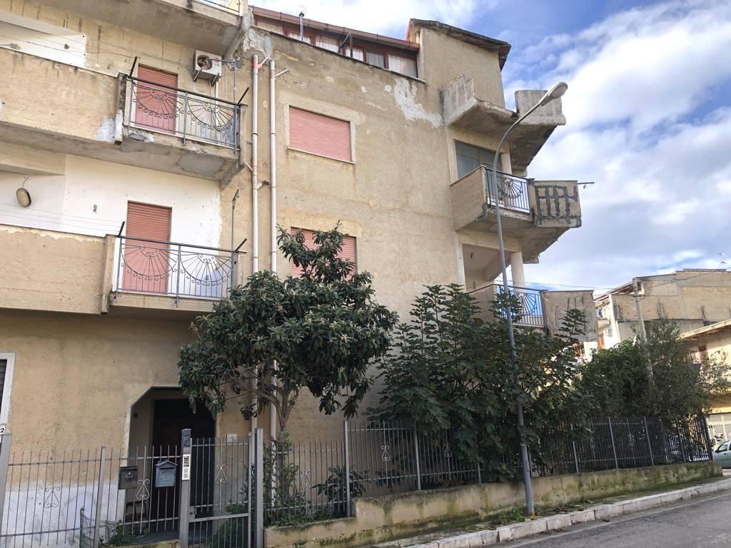 5-salle Appartement à Bagheria, Italy No. 165295