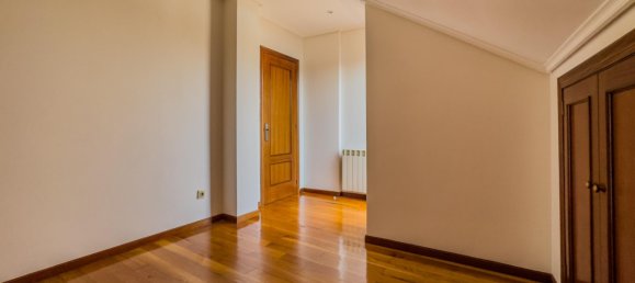 Dúplex de 4 dormitorios en El Astillero, Spain No. 164500 11