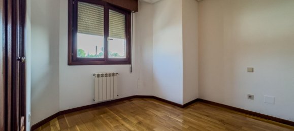 Dúplex de 4 dormitorios en El Astillero, Spain No. 164500 19