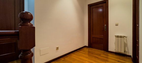 Dúplex de 4 dormitorios en El Astillero, Spain No. 164500 26