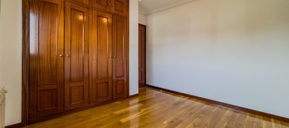 Dúplex de 4 dormitorios en El Astillero, Spain No. 164500 15