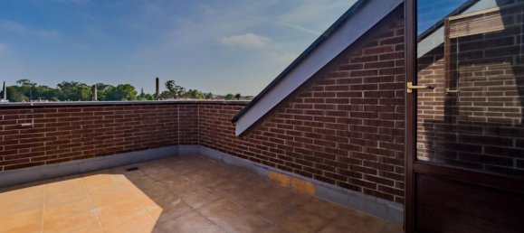 Dúplex de 4 dormitorios en El Astillero, Spain No. 164500 6