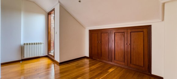 Dúplex de 4 dormitorios en El Astillero, Spain No. 164500 9