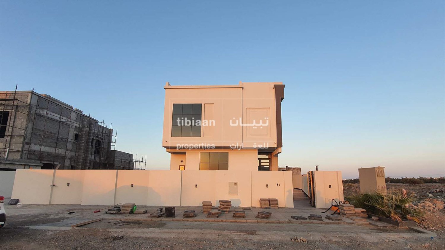 4 bedrooms Villa in As Sib, Oman No. 768