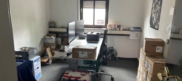 Здание с 15 комнатами в Roth, Германия № 341210 9