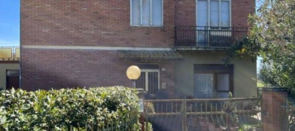 1145m² Commercial property in Tuoro sul Trasimeno, Italy No. 316426 3